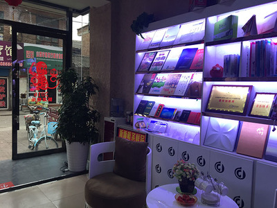 圖文快印與廣告店的營銷之道 精準(zhǔn)定位與創(chuàng)意設(shè)計(jì)雙輪驅(qū)動