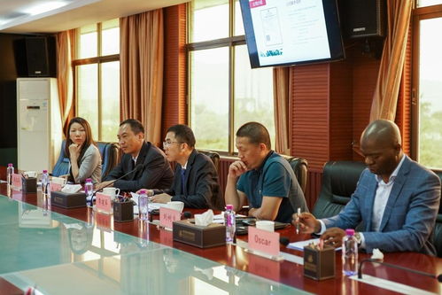 安哥拉中國總商會蒞臨學(xué)校交流合作